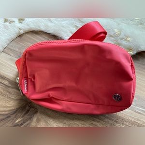 Everywhere belt bag - Lululemon pale raspberry NWT